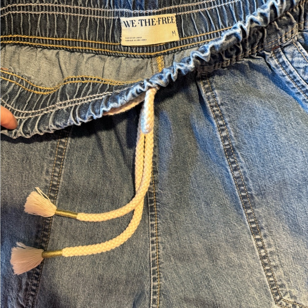 Free People 
Easy Peasy pull on Jean - Picture 2 of 4